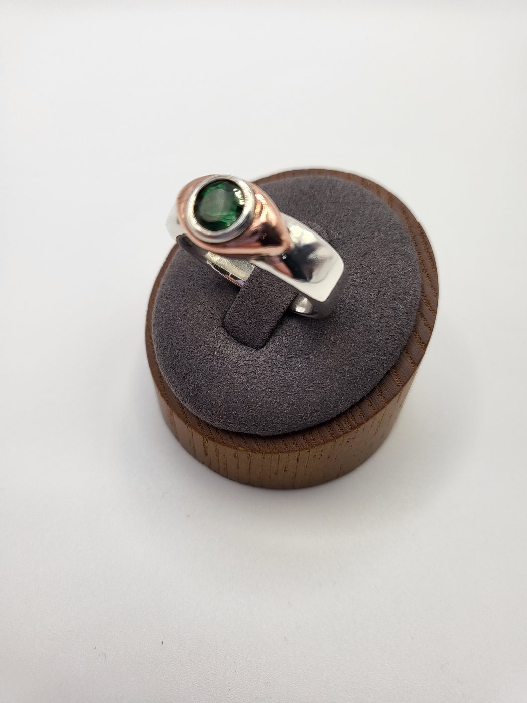 Sterling Silver and Copper Ring set With 1.3ct Green Topaz