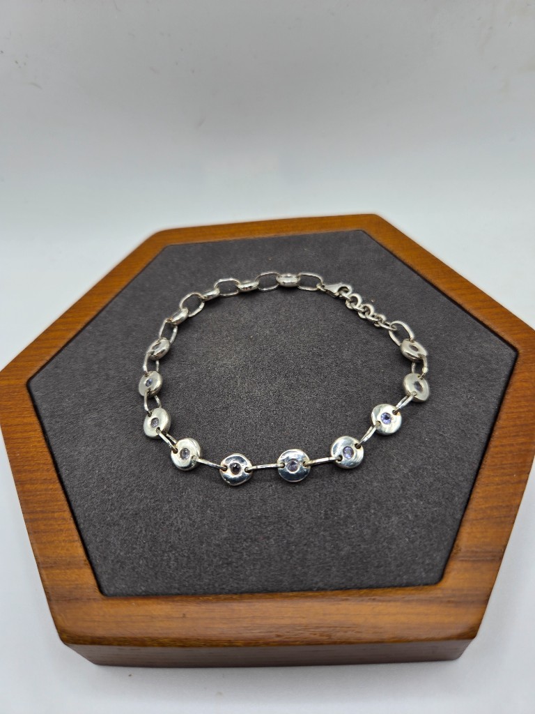 Sterling Silver Bracelet set with 2.3mm Tanzanite